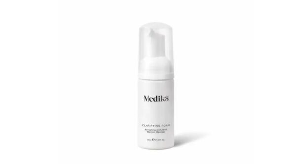 Medik8 Очищуюча пінка для проблемної шкіри Clarifying Foam Travel Size 40 мл